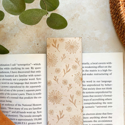 Daisy Wooden Bookmark